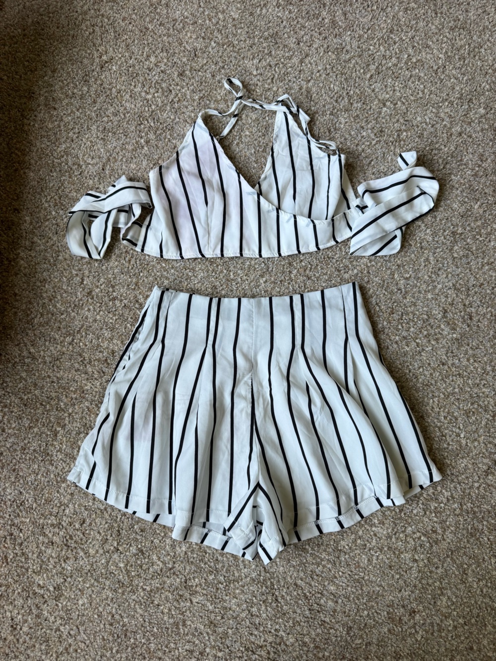 Striped White and Black Crop Top & Shorts Set - Women's Summer Two-Piece